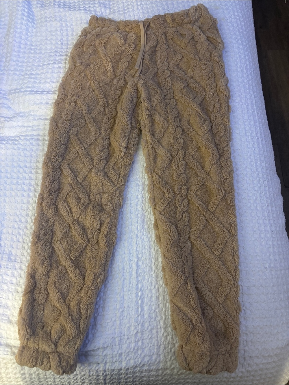 Almost Famous Cable Sherpa Jogger Pants - Tan